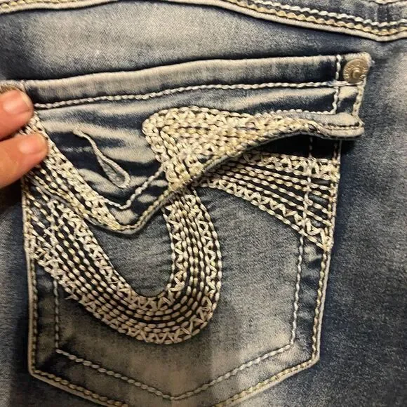 Twentyone Black By Rue21 Jeans. Size 11 juniors. Used. Please see details. - Picture 10 of 12